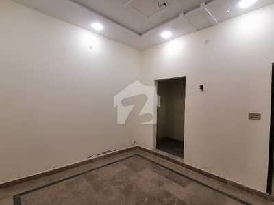 Spacious 10 Marla House Available For sale In Gulshan-e-Ravi - Block B