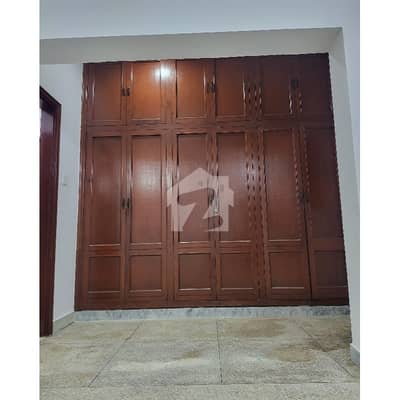حیات آباد فیز 4 حیات آباد,پشاور میں 6 کمروں کا 1 کنال مکان 2.25 لاکھ میں کرایہ پر دستیاب ہے۔ حیات آباد فیز 4 حیات آباد,پشاور میں 6 کمروں کا 1 کنال مکان 2.25 لاکھ میں کرایہ پر دستیاب ہے۔
