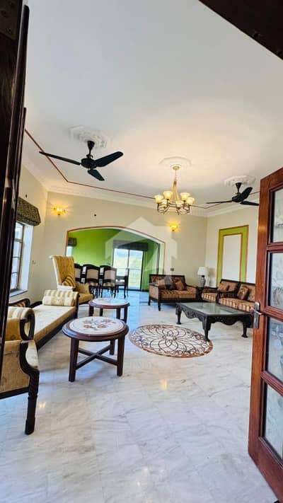 4 Kanal Farm House For Sale Ideal Corner House.