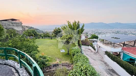 4 Kanal Farm House For Sale Ideal Corner House.