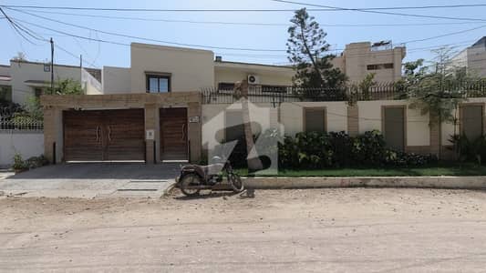Stunning Prime Location House Is Available For sale In North Nazimabad - Block B