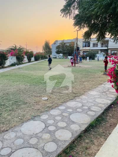 سادی ٹاؤن - بلاک 5 سعدی ٹاؤن,سکیم 33,کراچی میں 10 مرلہ رہائشی پلاٹ 1.79 کروڑ میں برائے فروخت۔