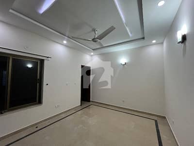14 Marla Ground Portion For Rent Plot G-13 Is Vacant For Karaha, Beautiful Location Near Masjid Market, Double Road Highway.