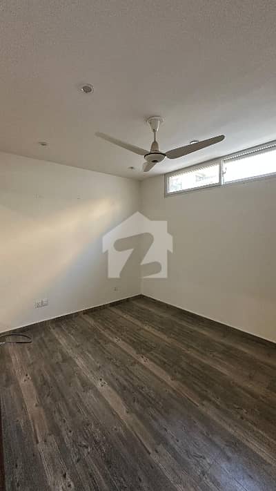 100 YARD BUNGALOW FOR RENT DHA PHASE 8