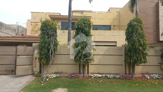 1 Kanal Owers Built Solid House On Prime Location Available For Sale