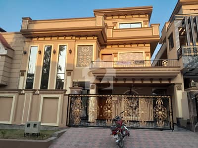 2800 Square Feet House Available In Media Town - Block C For sale
