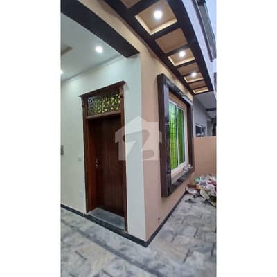 رِیور گارڈن اسلام آباد میں 4 کمروں کا 5 مرلہ مکان 2.55 کروڑ میں برائے فروخت۔