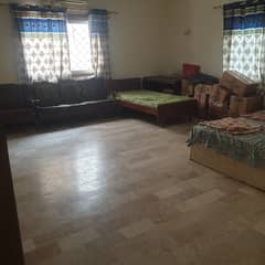 Vvip Bungalow 1000 Yard Idal Location 60fit