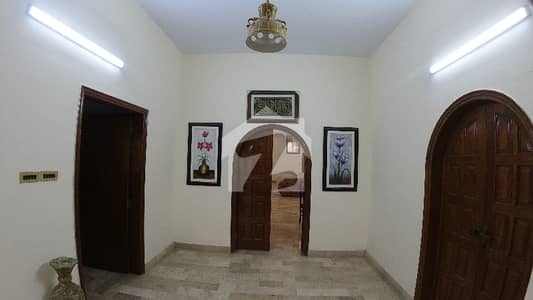 1000 Sq Yard Ultra Modern Style Prime Location Bungalow In Gulshan-E-Iqbal Block 7