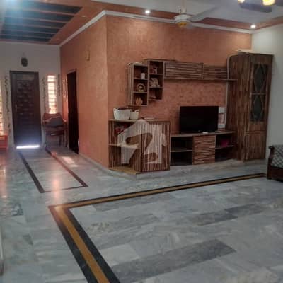 Prominently-Located 2800 Square Feet House Available In Media Town