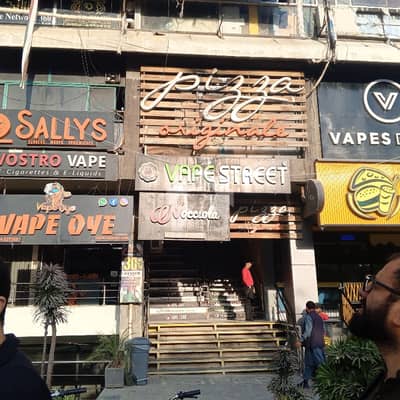 ایف ۔ 7 مرکز ایف ۔ 7,اسلام آباد میں 4 مرلہ Studio دکان 4.0 لاکھ میں کرایہ پر دستیاب ہے۔ ایف ۔ 7 مرکز ایف ۔ 7,اسلام آباد میں 4 مرلہ Studio دکان 4.0 لاکھ میں کرایہ پر دستیاب ہے۔