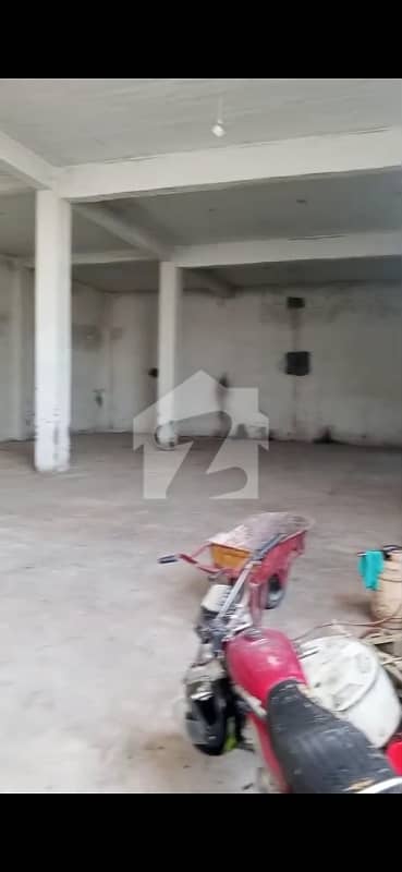 سگیاں والا بائی پاس روڈ لاہور میں 4 کنال Studio گودام 4.0 لاکھ میں کرایہ پر دستیاب ہے۔