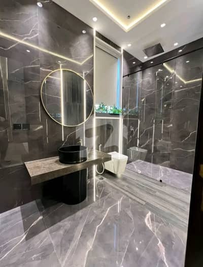 10 MARLA BRAND NEW FURNISHED HOUSE FOR RENT