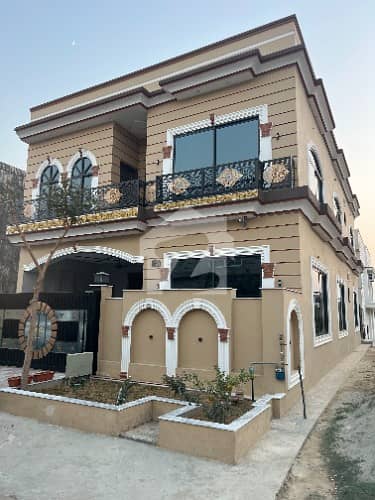 Corner Brand New House For Sale Faisal Town 30*60 Block A