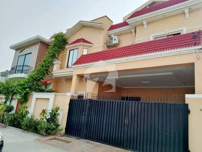 10 MARLA NEW BRAND HOUSE SHAHEEN CITY PHASE 1 FOR SALES