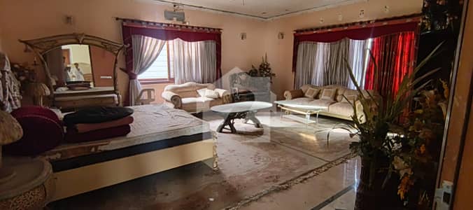 1000 yards bungalow available for sale at the prime location of Dha phase vi 1000 yards bungalow available for sale at the prime location of Dha phase vi