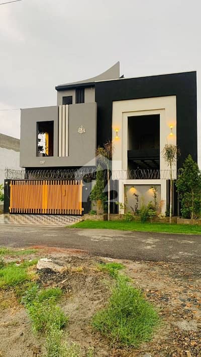 10 MARLA BRAND NEW HOUSE IS AVAILABLE IN SHAHEEN VILLAS SHIEKHUPURA