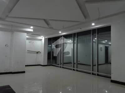 Prime Location Bahria Town Karachi 800 Square Feet Office Up For rent