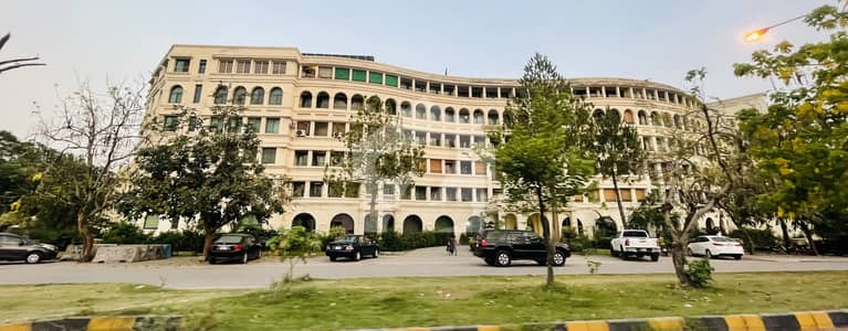 پارک ایونیو ایف ۔ 11,اسلام آباد میں 3 کمروں کا 12 مرلہ فلیٹ 4.85 کروڑ میں برائے فروخت۔