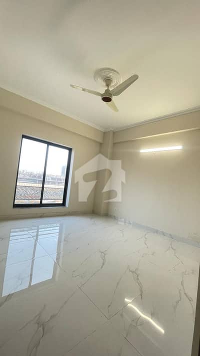 Unfurnished Apartment Available For Rent in Al Safa Heights 2