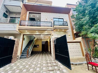 جوبلی ٹاؤن لاہور میں 5 کمروں کا 5 مرلہ مکان 1.95 کروڑ میں برائے فروخت۔