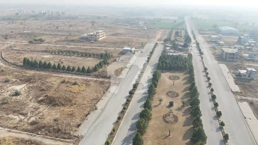 1 Kanal plot For sale in CBR Town Phase 2 Block B