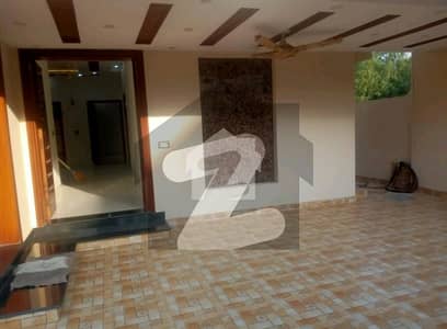 10 Marla Lower Portion For Rent Ideal Location Sector B Bahria Town Lahore.