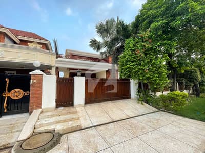 Luxurious 1 Kanal House For Rent In DHA Lahore Prime Location & Elegant Design