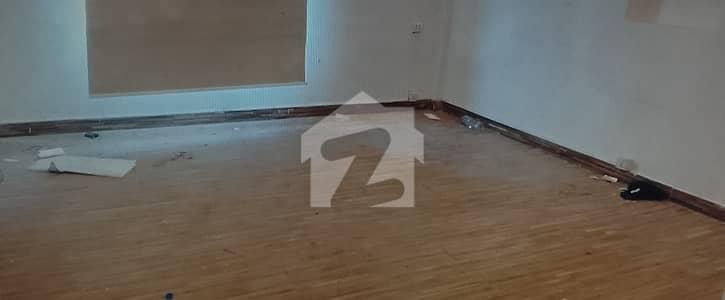 4 Marla 1st Floor Office For Rent In DHA Phase 3, Block Y, 1st Floor With Parking