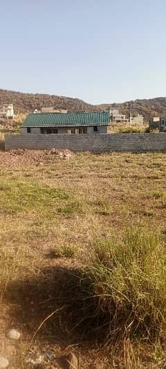 10 Marla Plot In Yar Mohammed Society Near Imran Khan House, Bani Gala