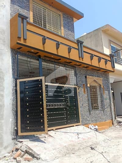 بنی گالہ اسلام آباد میں 2 کمروں کا 5 مرلہ مکان 1.35 کروڑ میں برائے فروخت۔