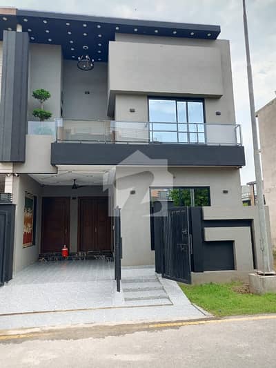 5 Marla Brand New House For Sale Park View City, Lahore 5 Marla Brand New House For Sale Park View City, Lahore