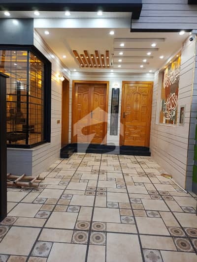 5 Marla Brand New House For Sale Park View City, Lahore
