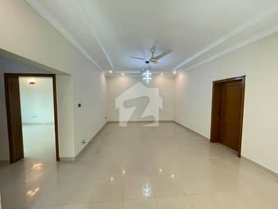 Very Reasonable Price Elegant 35x70 Single Unit Family Home Prime Living Opportunity