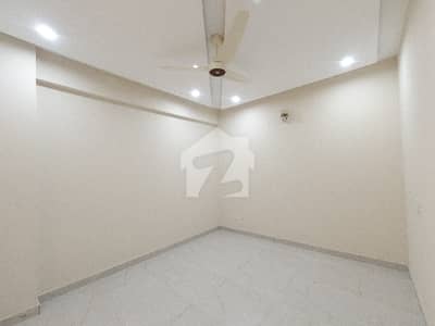 Warda Humna 2 Gorgeous On Excellent Location 1700 Square Feet Flat For Sale