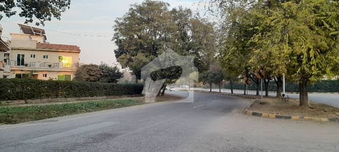آئی ۔ 8/3 آئی ۔ 8,اسلام آباد میں 9 کمروں کا 14 مرلہ مکان 12.5 کروڑ میں برائے فروخت۔ آئی ۔ 8/3 آئی ۔ 8,اسلام آباد میں 9 کمروں کا 14 مرلہ مکان 12.5 کروڑ میں برائے فروخت۔