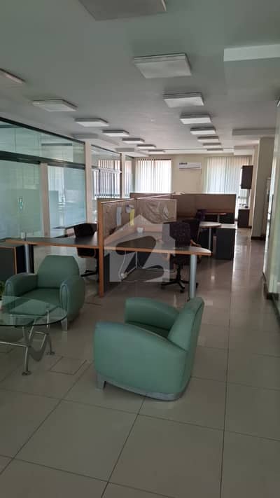پی ای سی ایچ ایس بلاک 6 پی ای سی ایچ ایس,جمشید ٹاؤن,کراچی میں 2 کنال Studio دفتر 16.5 لاکھ میں کرایہ پر دستیاب ہے۔