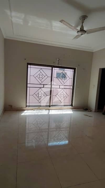 17 Marla 5 Bedroom Attached Bathroom Brig House Available For Rent In Sector-F Askari 10 Lahore Cantt