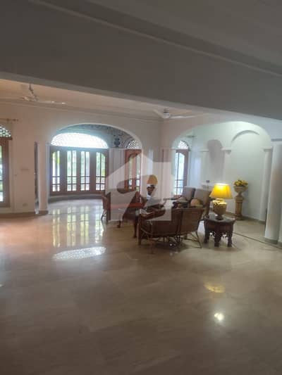 Villa For Sale In F-7/4