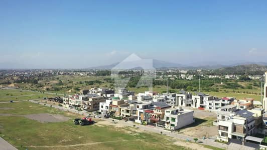 ڈی ۔ 12/3 ڈی ۔ 12,اسلام آباد میں 10 مرلہ رہائشی پلاٹ 8.5 کروڑ میں برائے فروخت۔