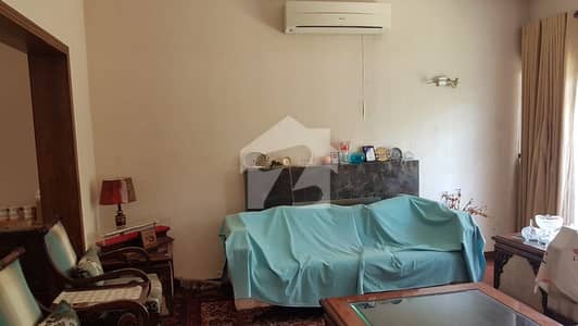 E-11 500 Yards 6 Bed Room Complete Two Unit