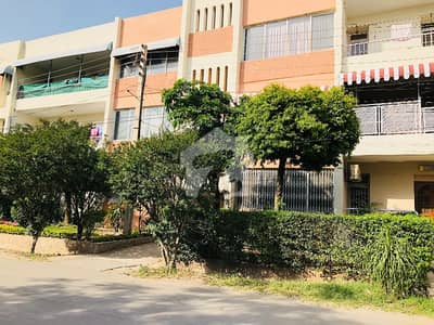عسکری 7 راولپنڈی میں 3 کمروں کا 10 مرلہ فلیٹ 90.0 ہزار میں کرایہ پر دستیاب ہے۔
