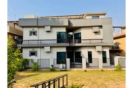 23 Marla Triple-Storey Fully Furnished Designer House