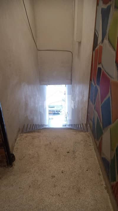 Corner 6 Marla Separate, Safe & Airy Hall For Go Down Warehouse For Rent