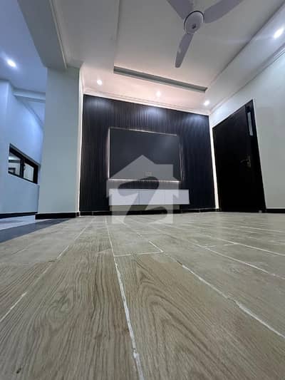 Luxury 1 Bed Apartment for Rent in E-11/4 Madina Tower