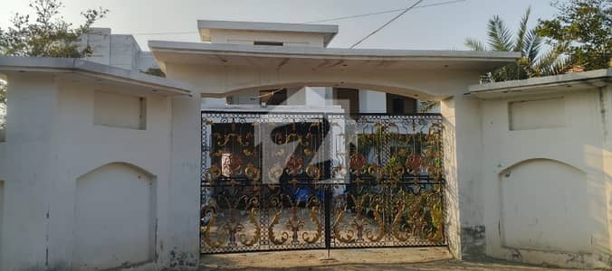 2 Kanal Plot Form Ideally Situated In Heir