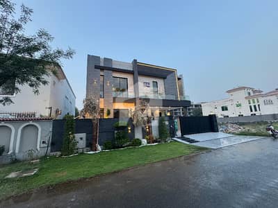 1 Kanal Modern State-Of-The-Art Design By DHA Well-Known Architecture Bungalow For Sale In Lake City Lahore Very Reasonable Price