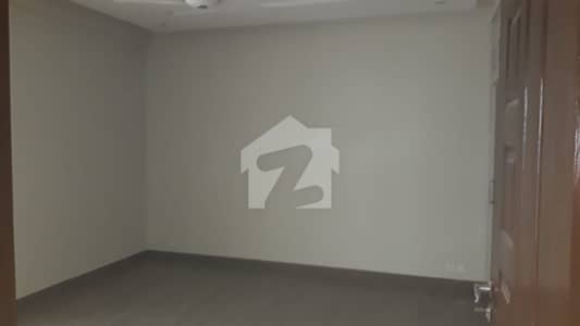 A Flat Of 10 Marla Flat Available For Sale