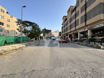 ڈی ایچ اے فیز 1 - سیکٹر ایف ڈی ایچ اے ڈیفینس فیز 1,ڈی ایچ اے ڈیفینس,اسلام آباد میں 8 مرلہ کمرشل پلاٹ 12.0 کروڑ میں برائے فروخت۔