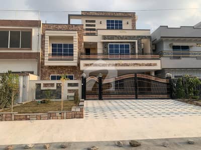 G-14/4 Street No 2 PLOT NO 1335 Pindhi Face Size 40x80 = 356Yd Prime Location Plot Very Reasonable Price Contact Only Serious Buyers Negotiable Price